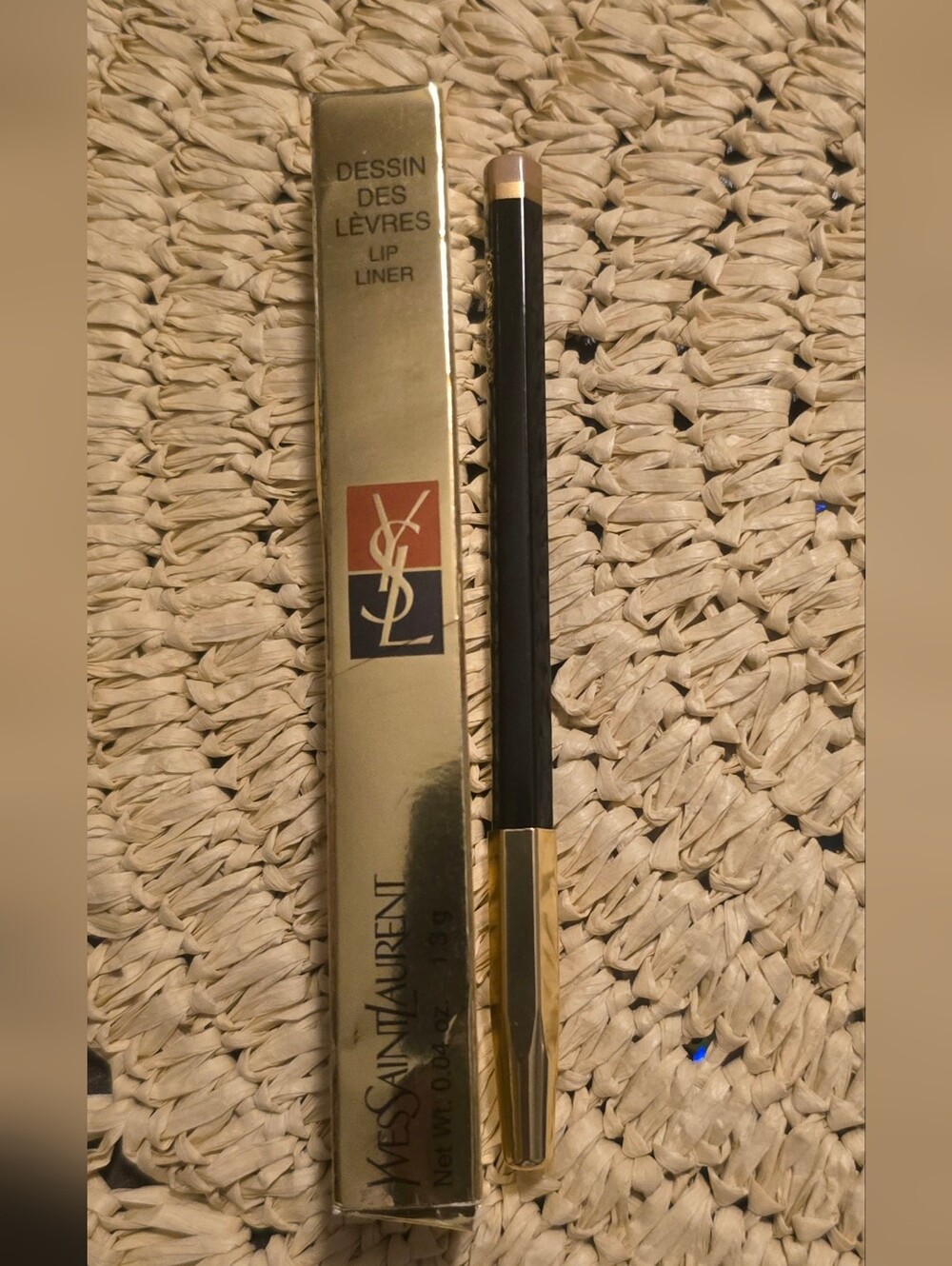 Yves Saint Laurent Lip Liner Shade 16